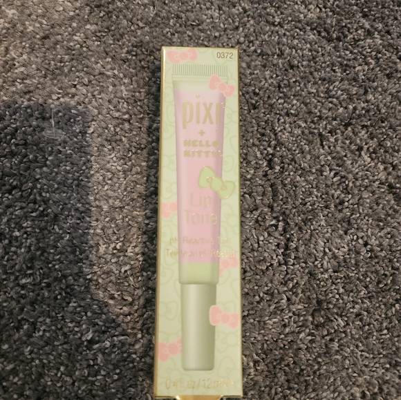 Hello kitty, kuromi and my melody makeup bag set - Picture 8 of 8